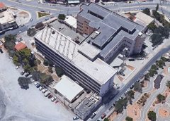Ο Δήμαρχος Αγίου Νικολάου στο Λατώ fm:  Ολόκληρη η έκταση πίσω από το Νοσοκομείο θα περιέλθει επιτέλους στον Δήμο και θα μετατραπεί σε έναν ελεύθερο δημόσιο χώρο – Τι απάντησε για τη μεταφορά της Λαϊκής Αγοράς (ηχητικό)